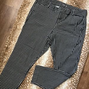 Old Navy Mid-Rise Pixie Ankle Dress Pants